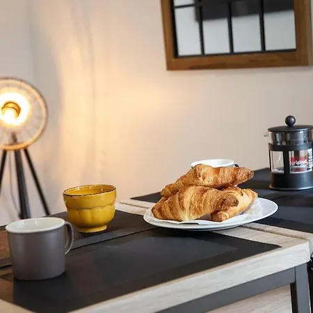 Refuge De L'ours : T2 Equipe Avec Parking Et Wifi Apartamento